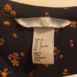 H&M Sheer Ruffle Shoulder top